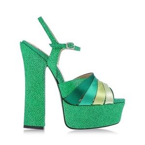 Zoraide hand made green sandals